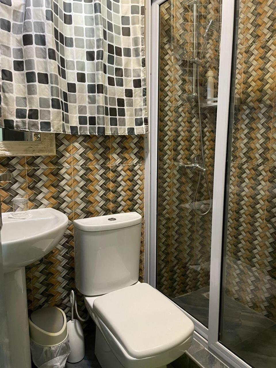 Perriman Hotel Kokrobite Kültér fotó