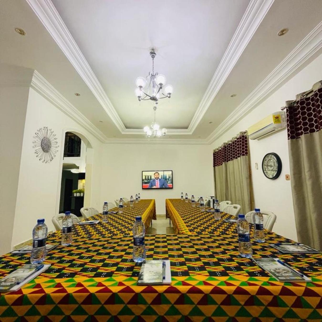 Perriman Hotel Kokrobite Kültér fotó