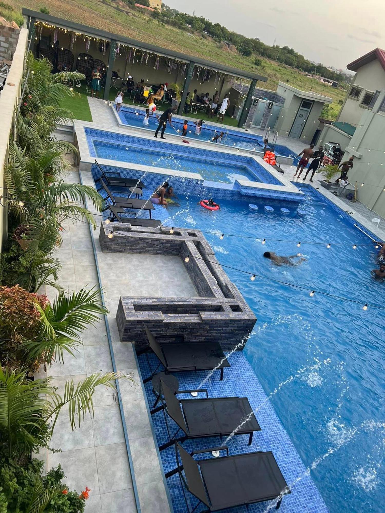 Perriman Hotel Kokrobite Kültér fotó