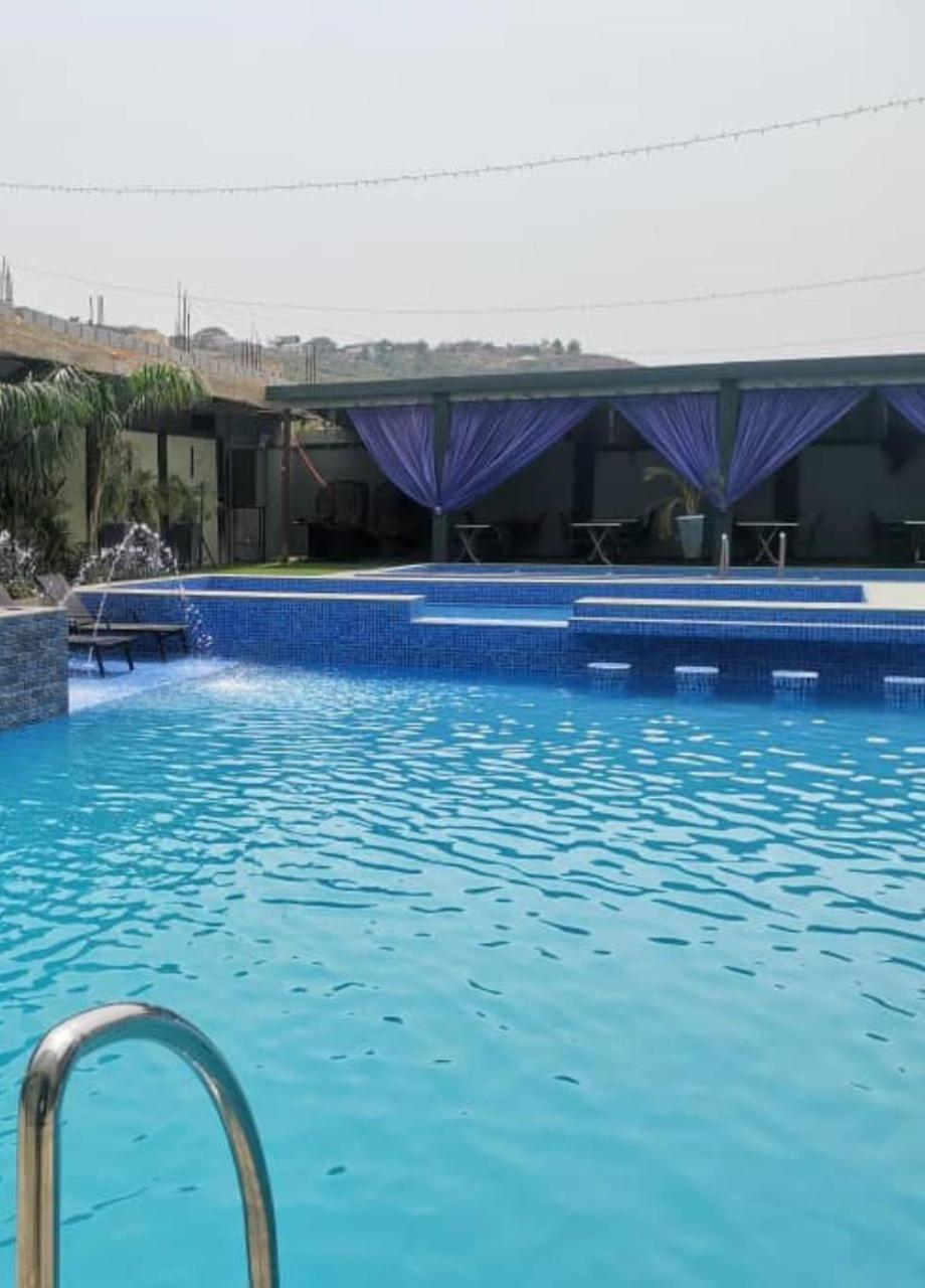 Perriman Hotel Kokrobite Kültér fotó